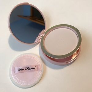 Too Faced Primed & Poreless Pressed Powder